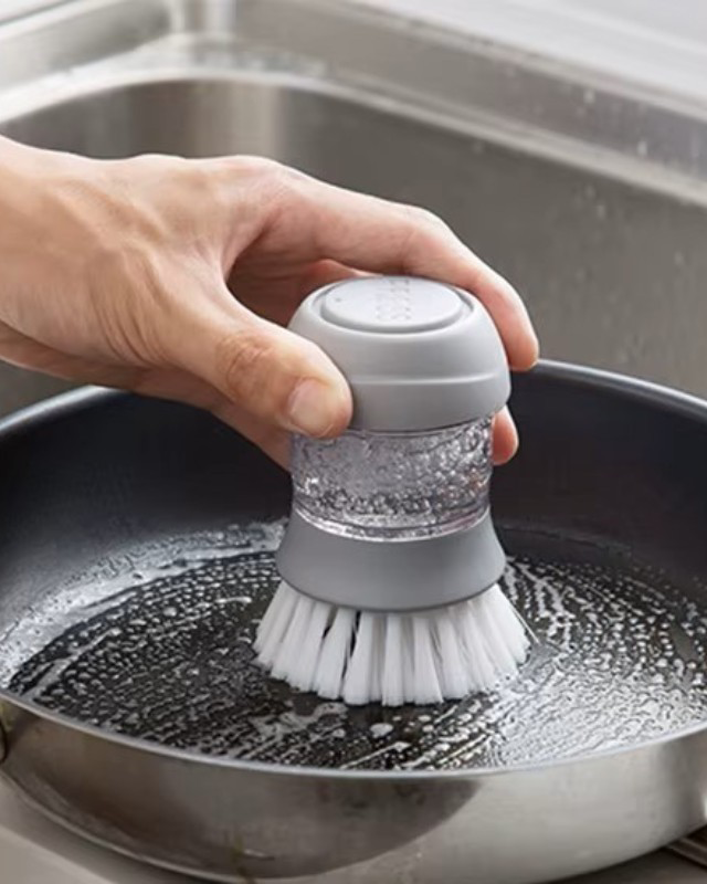 Brosse Multifonction pour Vaisselle et Casseroles avec Ajout Automatique de Liquide