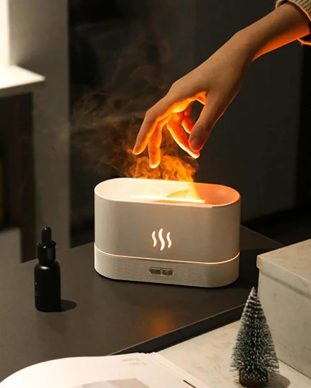 Diffuseur d'Huiles Essentielles USB avec Lumière LED et Effet de Flamme